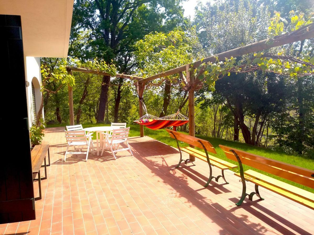 America Nei Boschi B&B Μπρα Εξωτερικό φωτογραφία